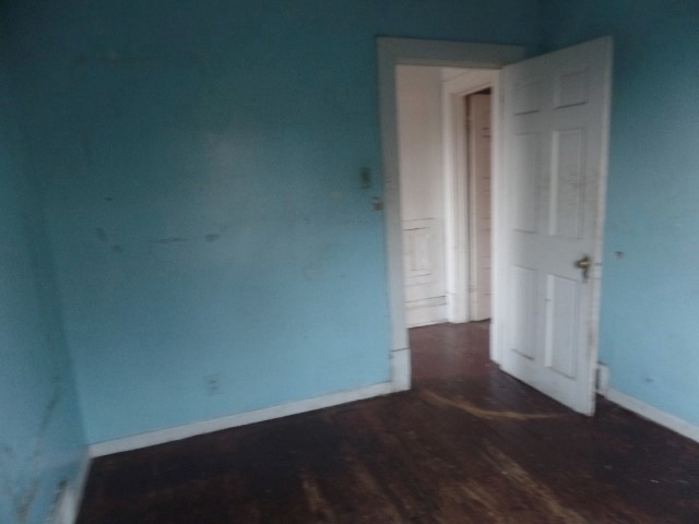 Building Photo - 654 5th St