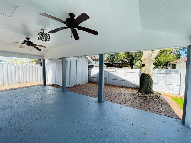 Foto del edificio - AVAILABLE FOR MOVE-IN FEB 9TH! Cozy 3 Bedr...
