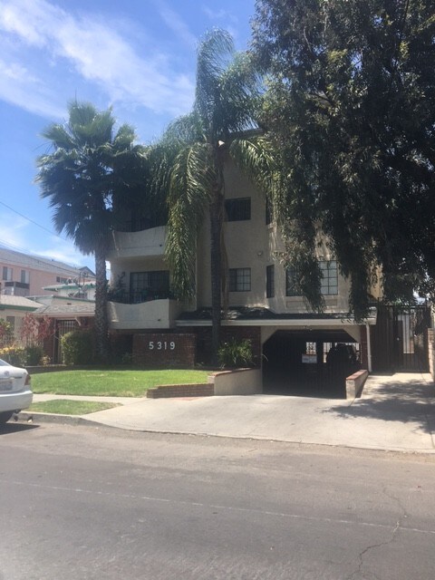 5319 Cartwright Ave Unit 4, Los Angeles, CA 91601 - Apartment for Rent