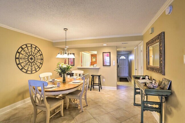 Foto del edificio - 2700 N Beach Rd