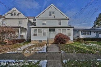 Building Photo - 2211 Brown Ave