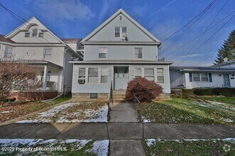 Building Photo - 2211 Brown Ave