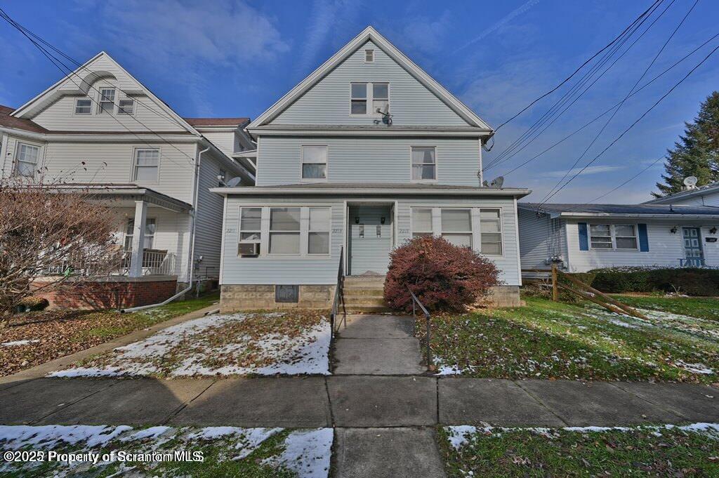 Primary Photo - 2211 Brown Ave