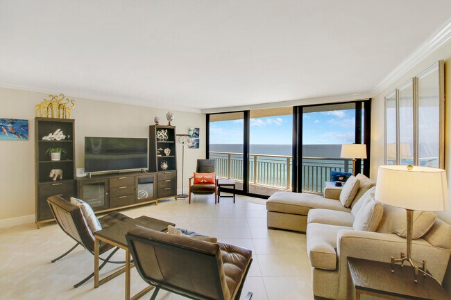 Building Photo - 3000 N Ocean Dr