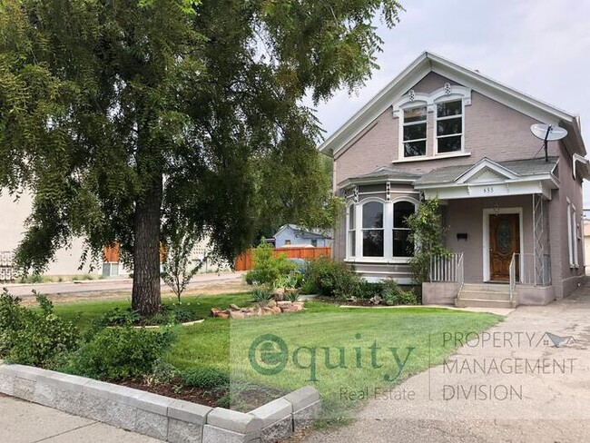 Building Photo - Victorian Home for Rent