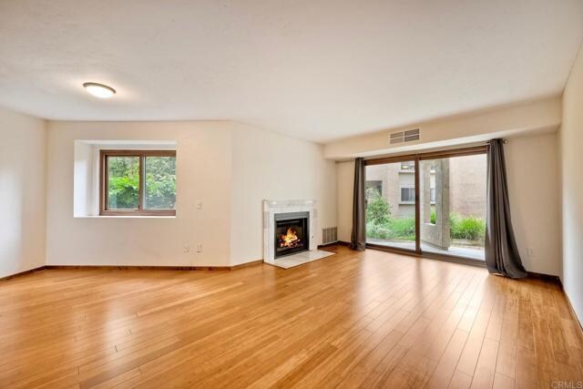 Foto del edificio - 9715 Mesa Springs Way