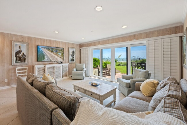 Building Photo - 275 Debordieu Blvd