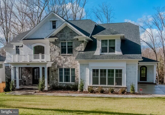 Foto del edificio - 8504 MEADOWLARK Ln