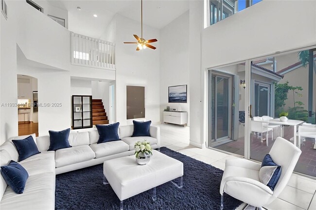 Building Photo - 1046 Satinleaf St