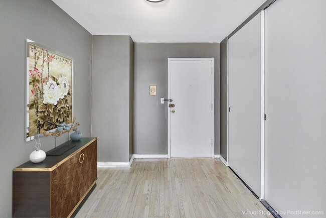 Building Photo - 850 N Dewitt Pl