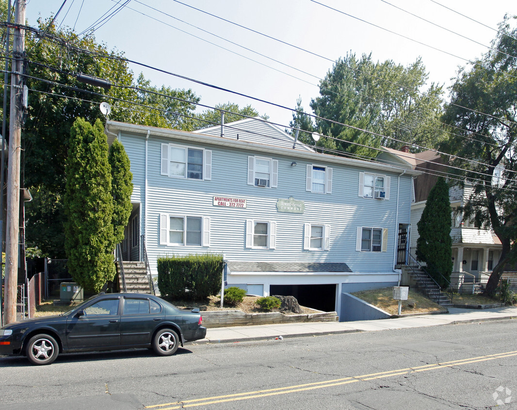 Building Photo - Howard Ave Commons