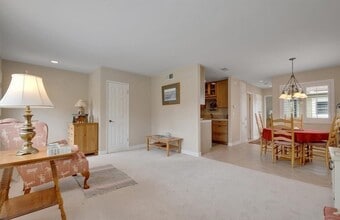 Building Photo - 8216 Woolburn Dr