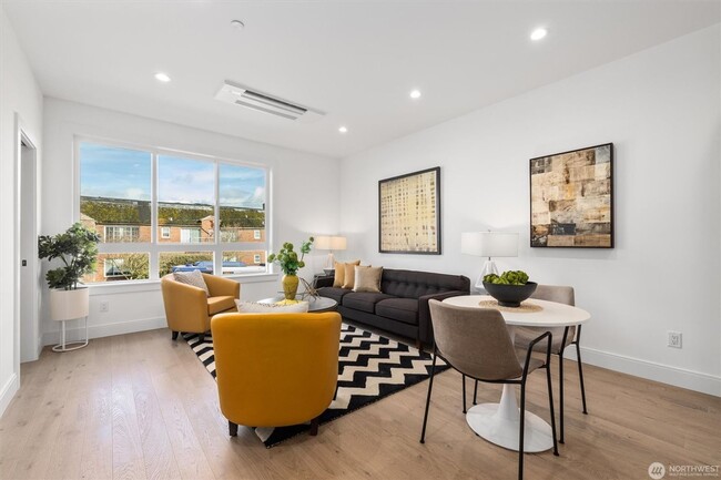 Building Photo - Brand new 2 bedroom with luxury finishes i...