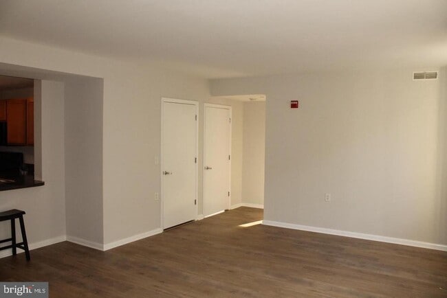 Building Photo - 350 G St SW