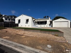 Building Photo - 3689 Moultrie Ave