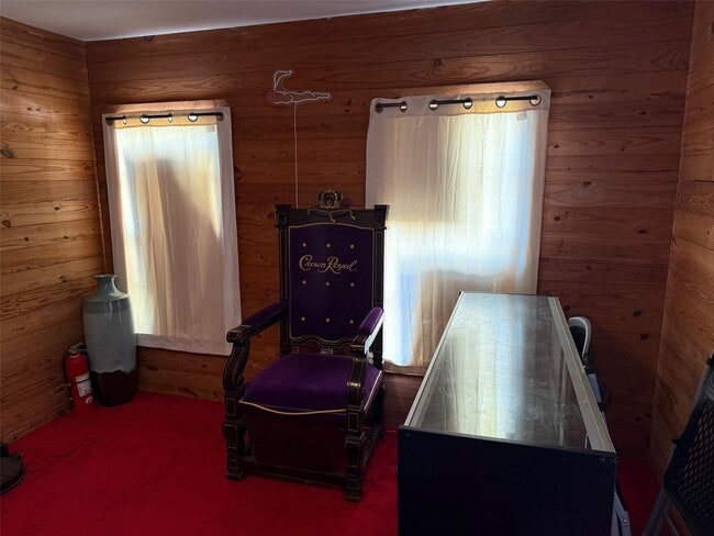 Building Photo - 951 Elkhart St