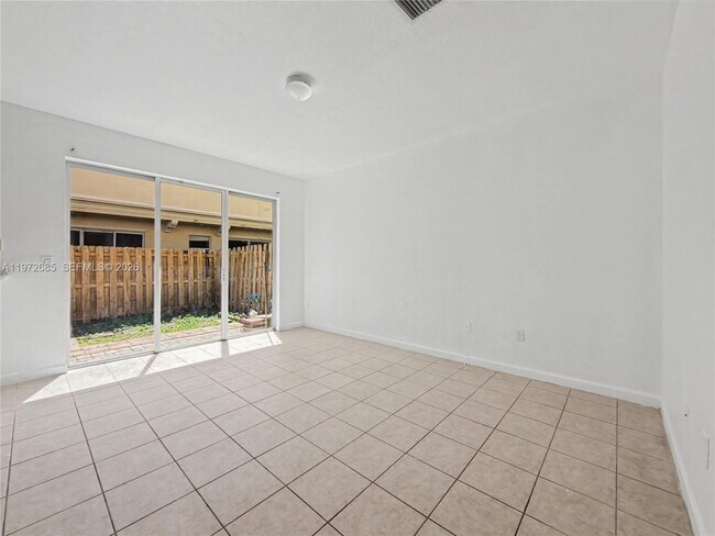 Foto del edificio - 12874 SW 134th St