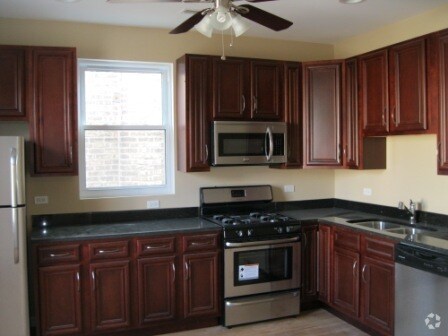 Building Photo - 3351 N Lawndale Ave