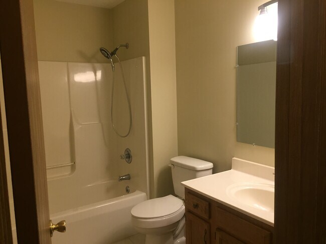 2 full baths - 1232 Schneiders Crossing Rd NW