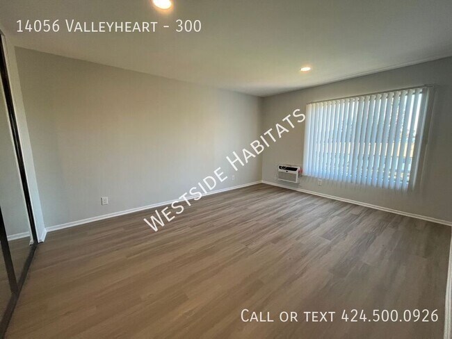 Foto del edificio - 14056 Valleyheart-300