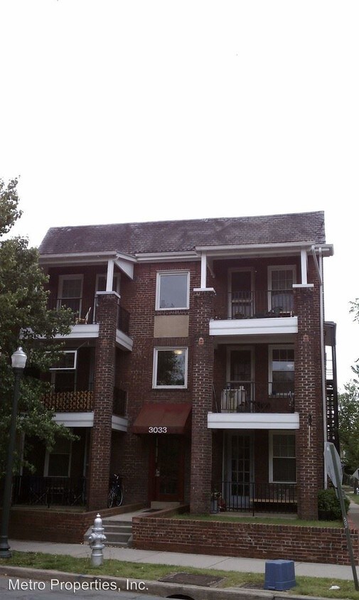 Primary Photo - 3033 Park Ave