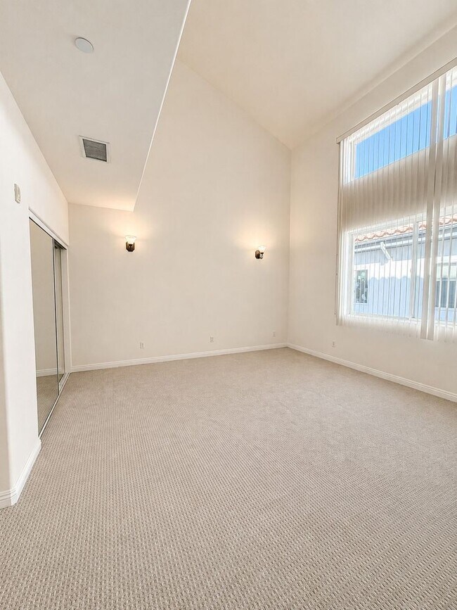 Foto del interior - 15225 Dickens St