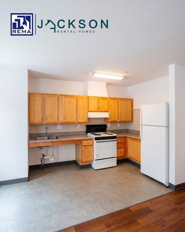 Building Photo - 506 N 52nd St