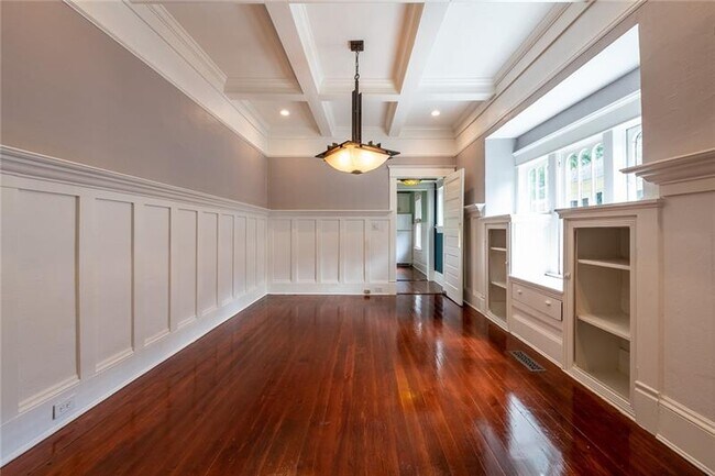 Foto del edificio - 706 Elbert St SW