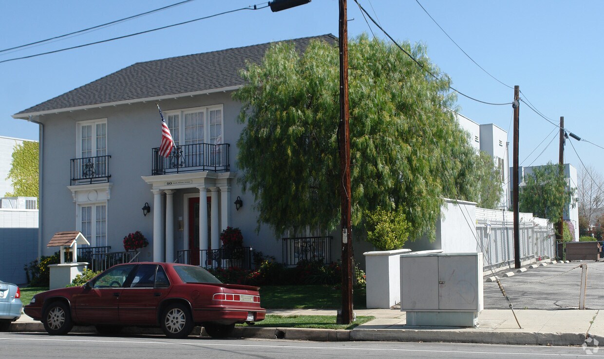 Primary Photo - 30-40 S Wilson Ave
