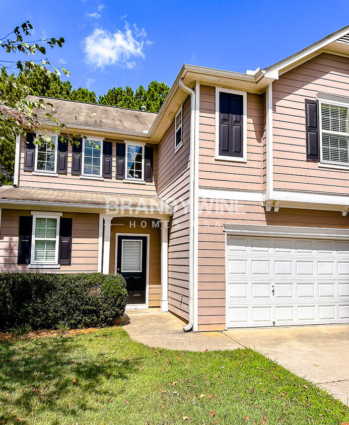 Foto principal - NEW Lower Rental Rate Leasing Special + $5...