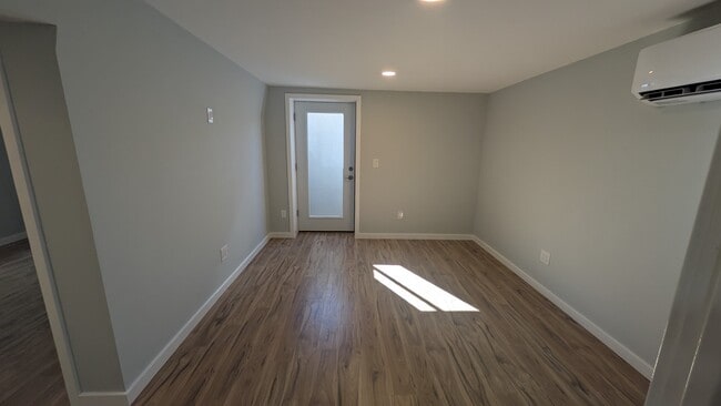 Building Photo - 2882 Ridge Dr