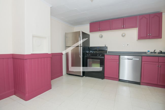 Building Photo - 7 Griggs Pl