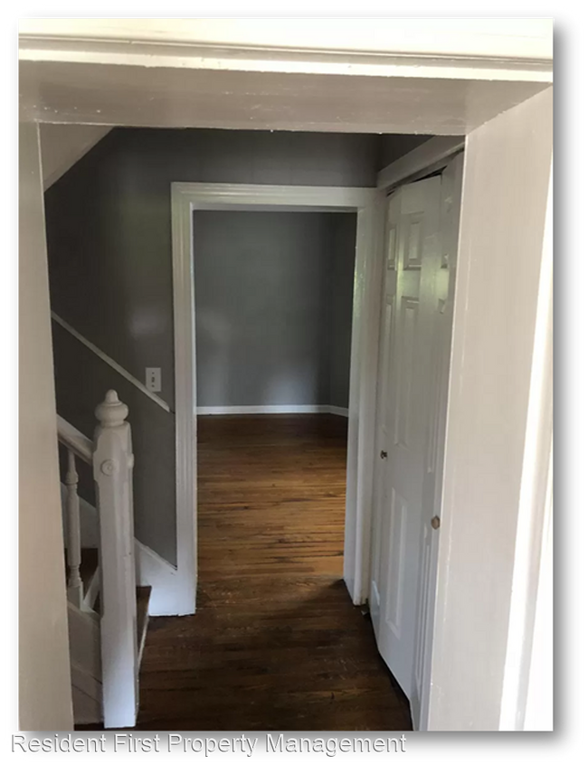 Building Photo - 3 br, 1 bath House - 709 S potomac
