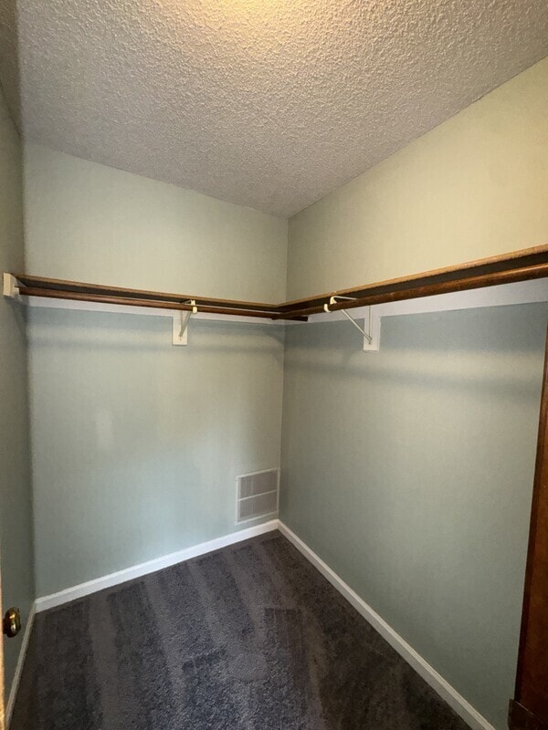 Foto del edificio - 2901 University Dr