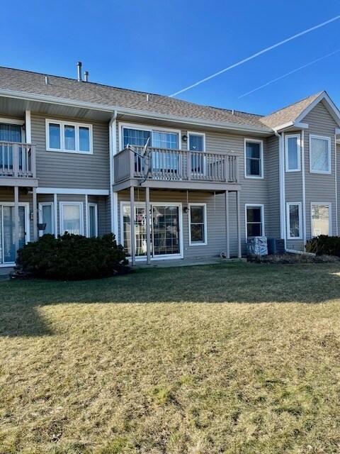 Building Photo - 1871 Fox Run Dr