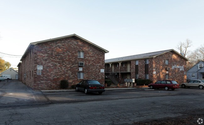 Building Photo - Lakewood Apartments