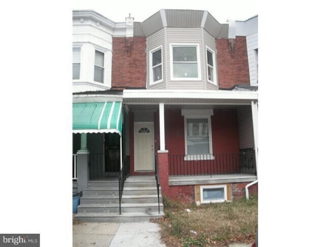 Building Photo - 141 N Paxon St