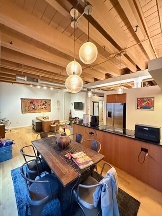 Foto del edificio - Great 1 bedroom Available 1/1/26