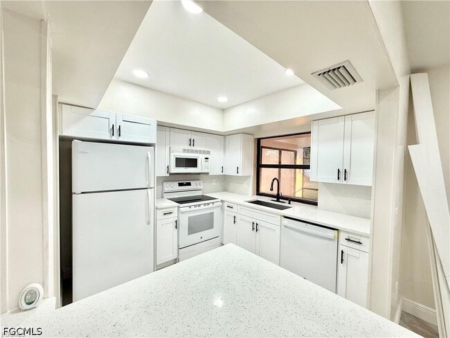 Foto del edificio - 1420 SE 19th St