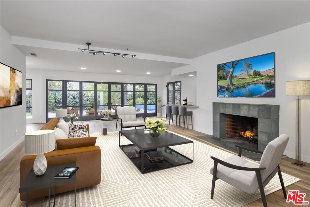 Foto principal - 12316 Landale St