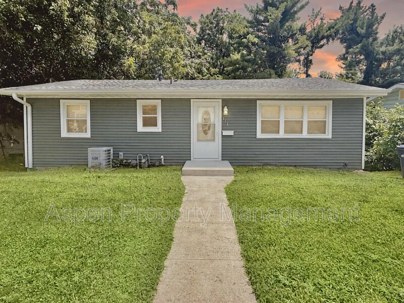 Foto principal - 314 S Woodlawn Ave