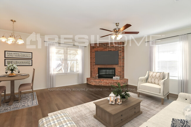 Building Photo - 403 S Walnut Creek Drive