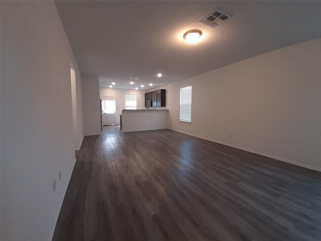 Building Photo - 16568 Moss Ln