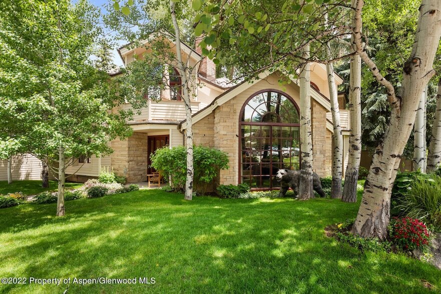 Foto principal - 504 N 8th St