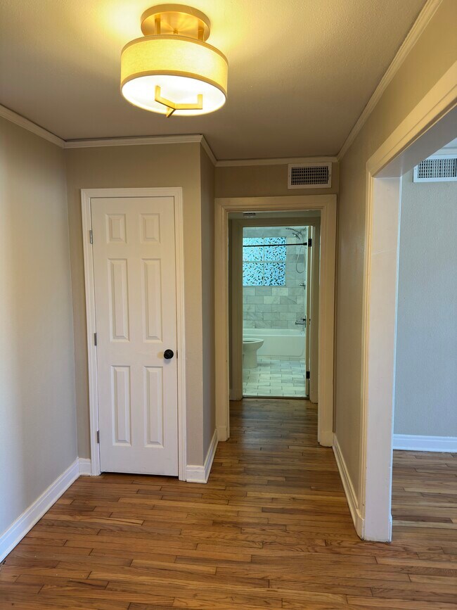 Foto del edificio - 906 N 6th St