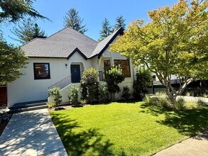 Building Photo - 5 Monte Vista Ave