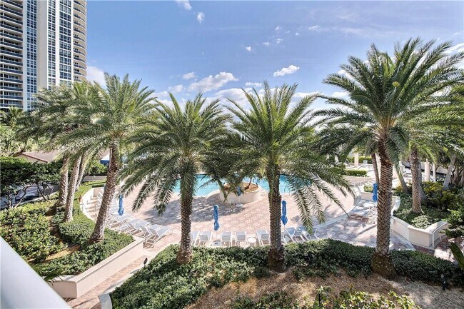 Foto del edificio - 3100 N Ocean Blvd