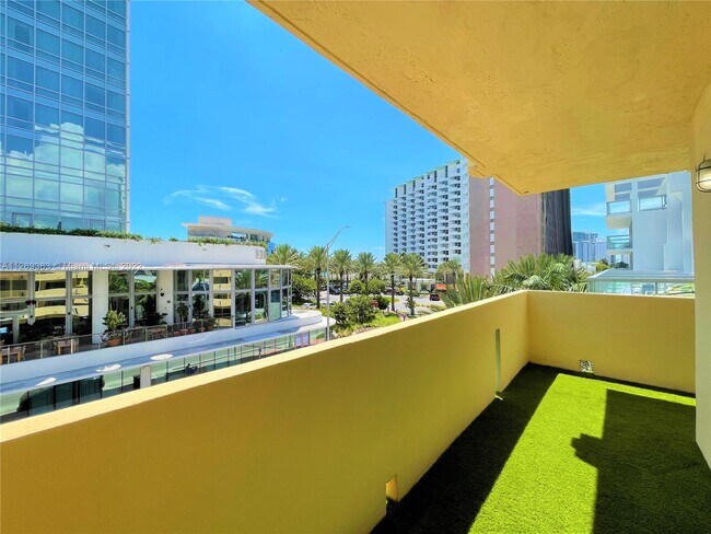 Foto del edificio - 2924 Collins Ave