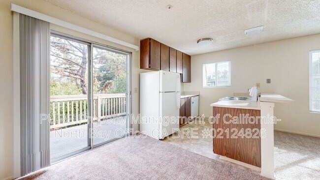 Building Photo - 1300 Slater St