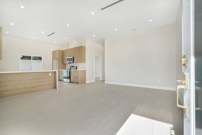 Foto del edificio - 10327 Wish Ave